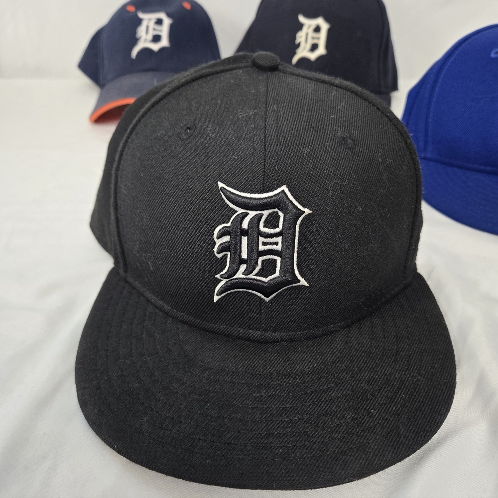 5 Detroit Ball Caps - Picture 4 of 11